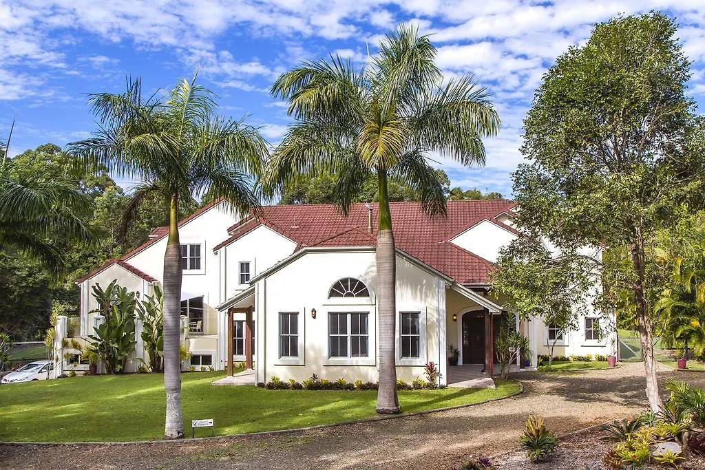 Kingfishers Manor Bed & Breakfast Doonan